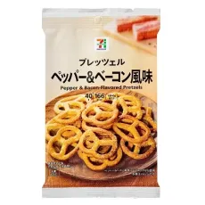 세븐일레븐 프레첼 페퍼 & 베이컨 맛 일본편의점