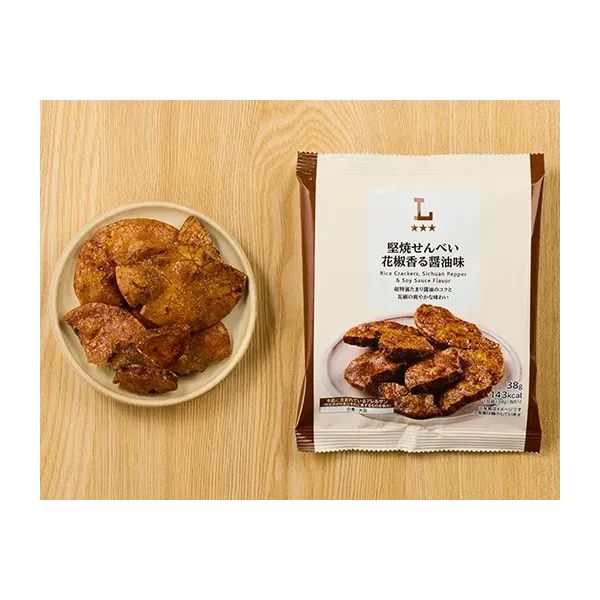 로손 견소 센베이 꽃초향하는 간장맛 38g 일본편의점 간식
