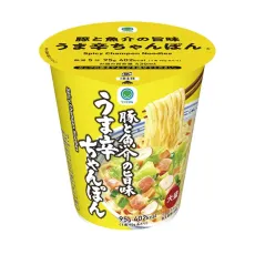 패밀리마트 돼지와 해산물의 맛이 맛있는 우마 매운 짬뽕 편의점 컵라면