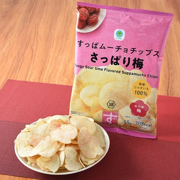 패밀리마트 슈퍼 무초 칩스 깔끔한 매화 일본편의점 간식
