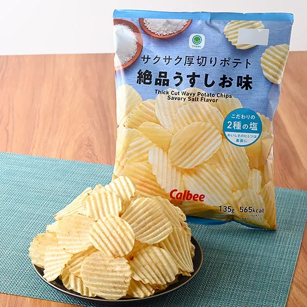 패밀리마트 바삭 바삭한 감자 맛있는 우스시 맛 일본편의점 간식